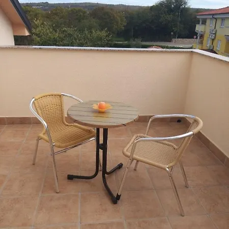 Apartmani Anita Malinska Buitenkant foto