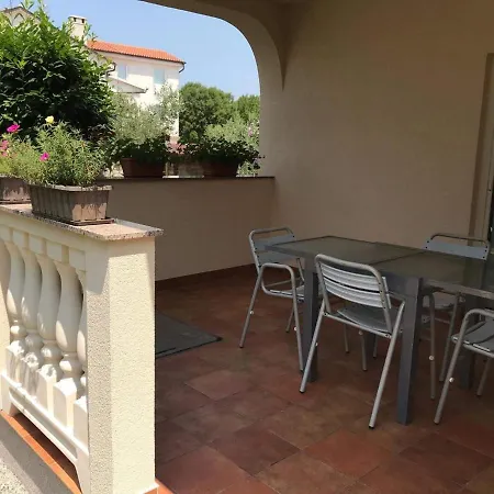 Apartmani Anita Malinska Buitenkant foto