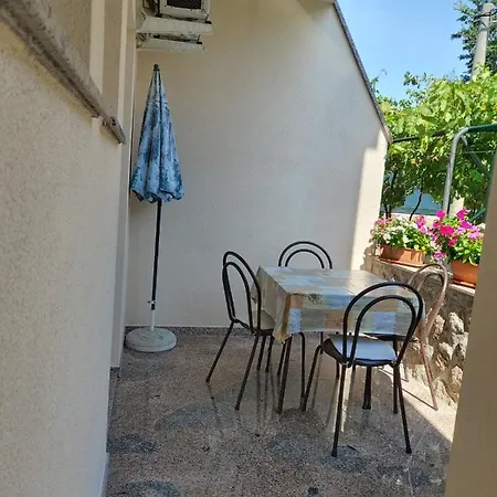 Apartmani Anita Malinska Buitenkant foto